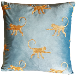 Summer décor: 10 stylish pieces to bring the outdoors in summer décor as the long, golden afternoons of august begin to soften, there's a unique, peaceful energy in the air. This isn't about redecorating your entire house; it's about creating a beautiful indoor summer décor theme that captures that relaxed, sun-drenched feeling. It’s about creating a personal retreat that holds onto the light and warmth, a space where you can entertain friends or simply enjoy a brighter mood.