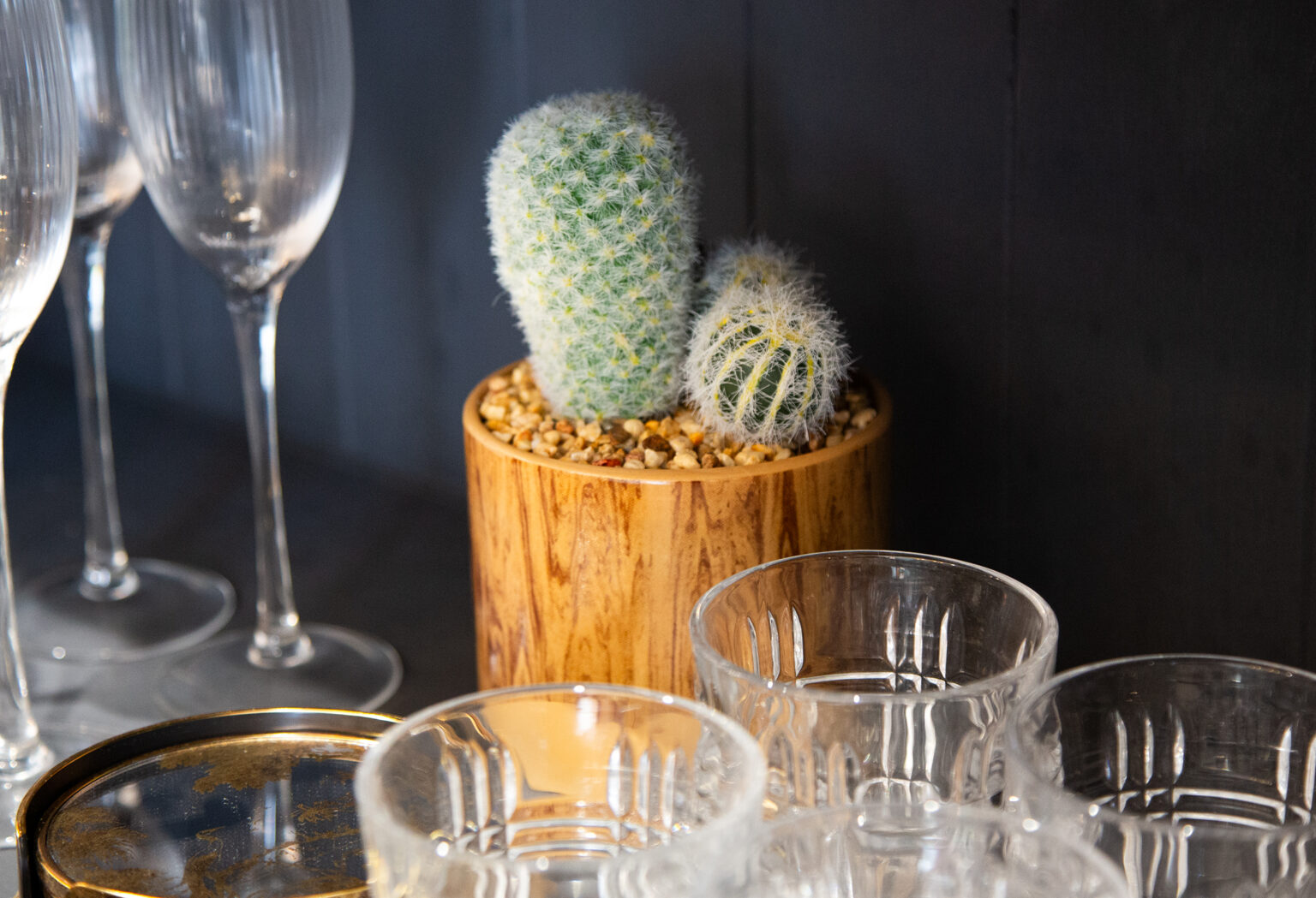 artificial flowers and plants