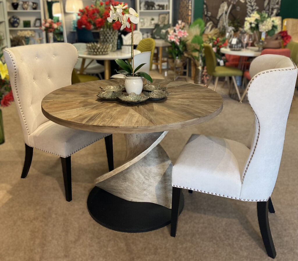 Netural decor
