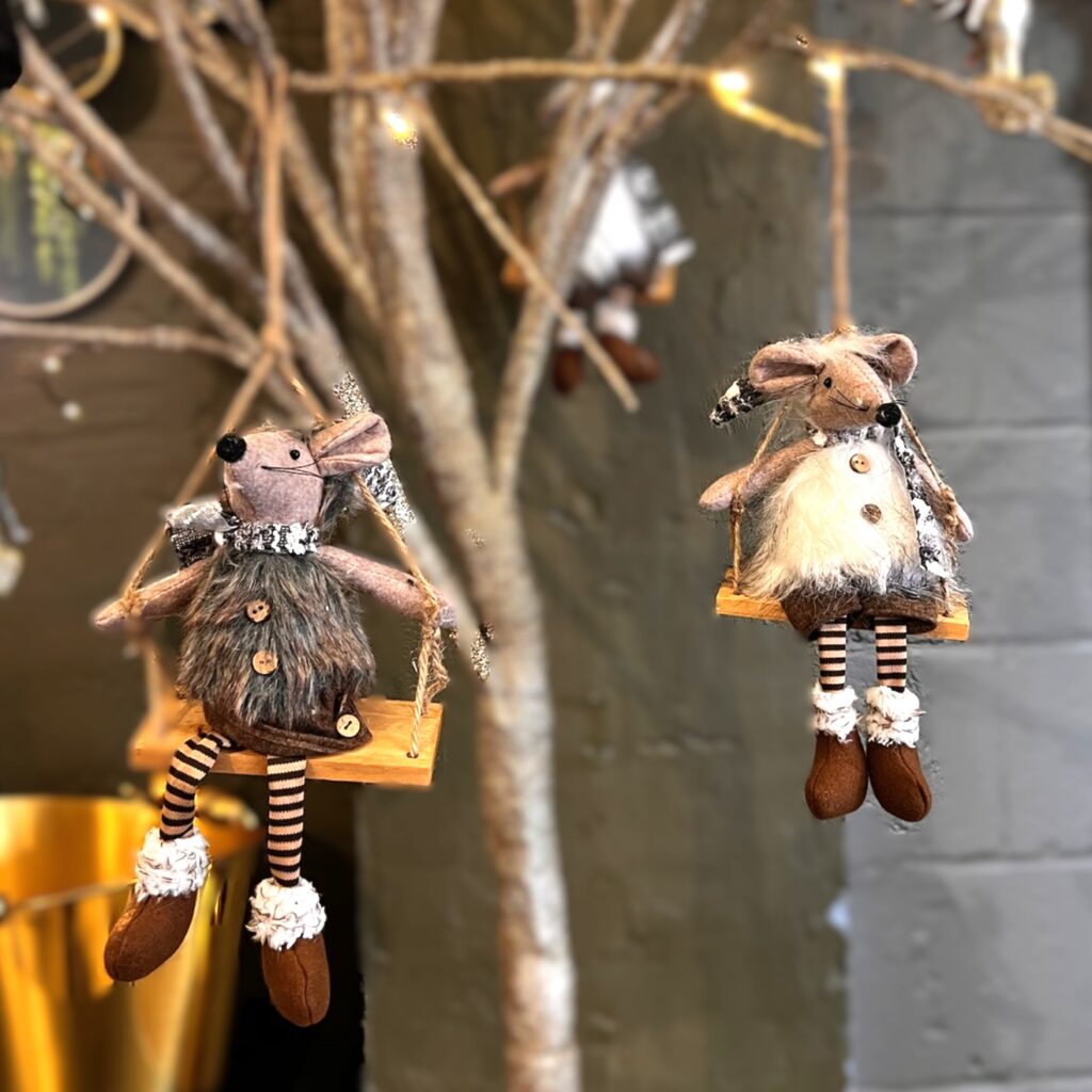 Make mouse on swing hanging christmas decorations