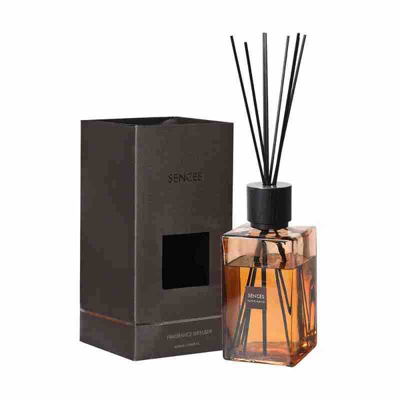 5 scents to elevate your home this valentine’s day valentines home fragrance not everyone wants scents with a harsh perfume undertone. This casafina candle is much more grounded and earthy and makes the perfect valentines home fragrance. If your home has a lot of natural wood, exposed brick, or our rustic oak flooring, this is the one. It’s got a woody, herbal depth that feels very authentic.
